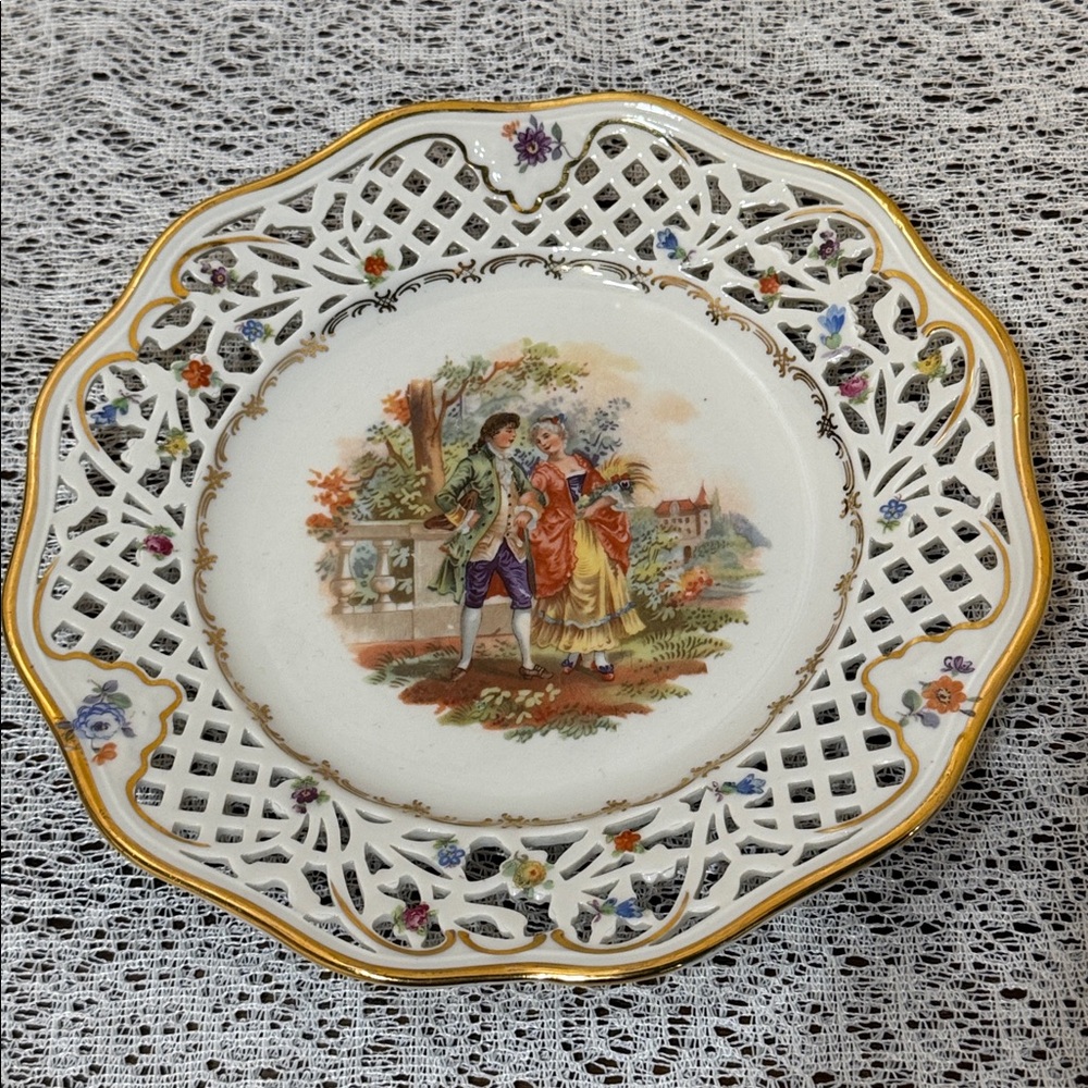 Cico China US Zone Germany China US Zone Plate w/Pierced Lattice Rim Couple